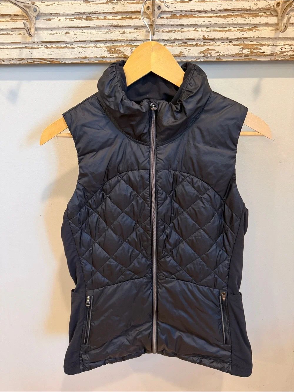 Lululemon Down For A Run Vest Size 8